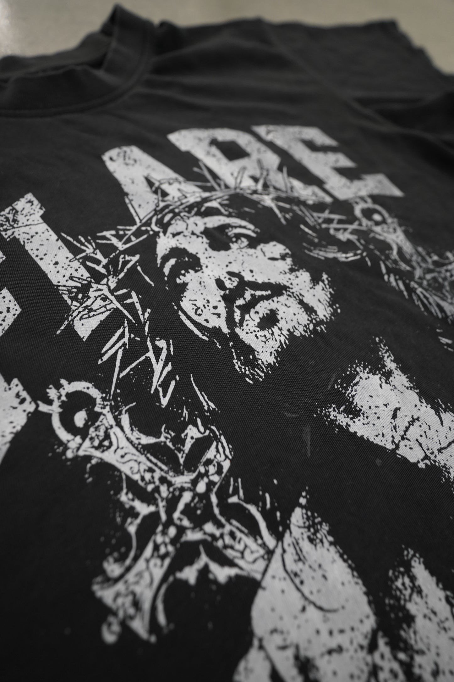 Christ is the way Graphic tee